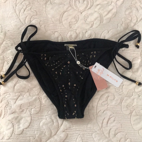 PilyQ Midnight Laser Cut Bikini Bottoms size M - Picture 4 of 8